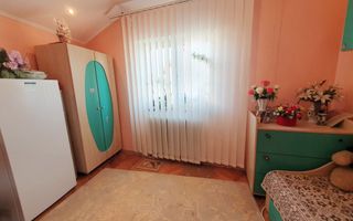 Casa 4 camere, 2 bai, 86 mp utili, renovata, zona Lipoveni - Poză 6