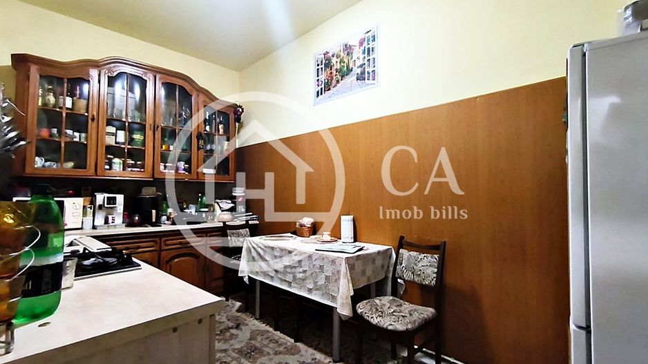 Proprietate mixta de vanzare apartament si spatiu comercial, Oradea - Poză 2