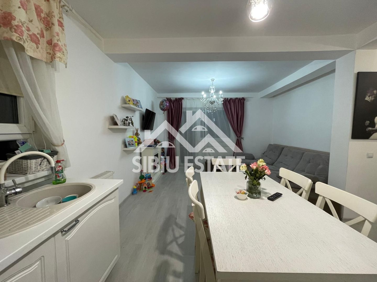 Apartament de vanzare 3 camere 2 bai gradina 74mp si parcare Selimbar - Poză 21