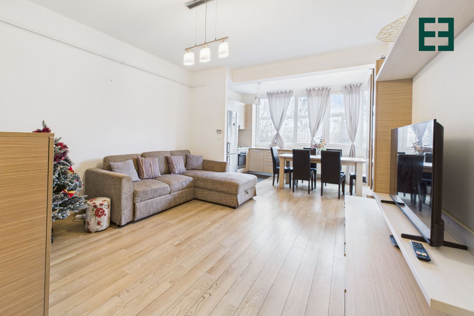 Apartament cu 2 camere și parcare acoperită etaj 1 Ared - Arad - Poză 2