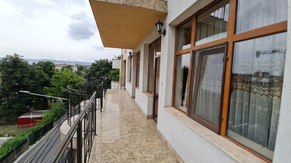 Se caută COLEGĂ DE APARTAMENT /  cameră de închiriat în Centru - Poză 5