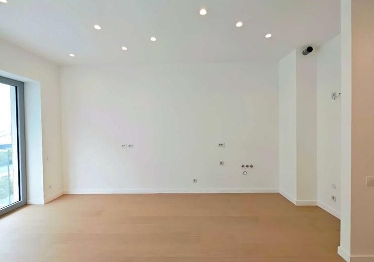 Apartament lux 2 camere, Aviatiei Tower, etaj 8, vedere superbă. - Poză 2