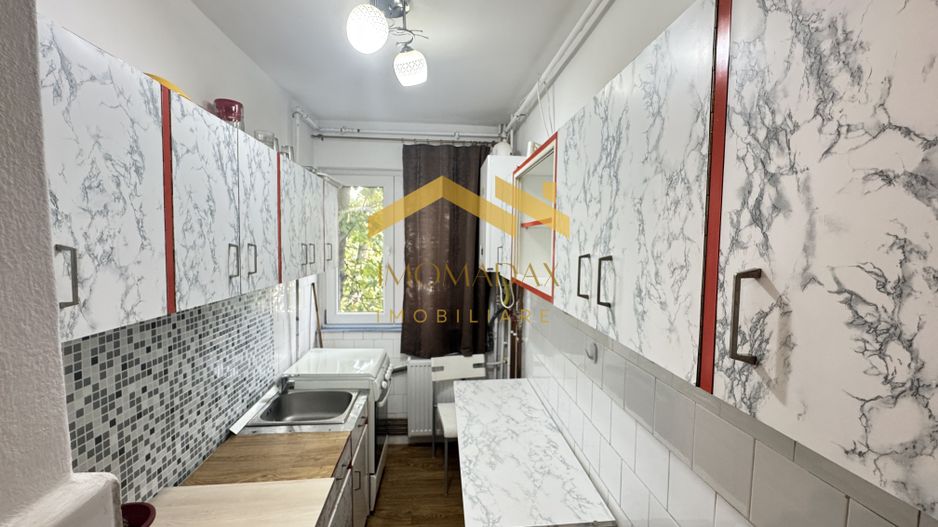 Apartament-4 camere- etaj 3- - Poză 9