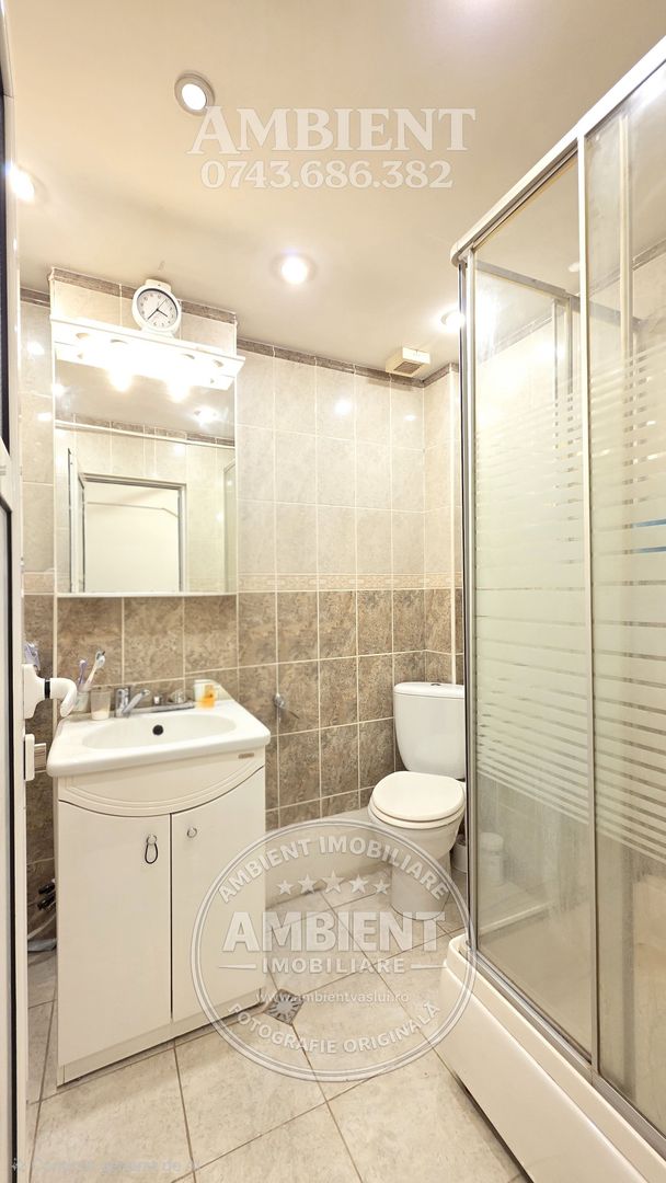 Apartament cu 4 camere, mobilat și utilat, VASLUI - zona ULTRACENTRAL; - Poză 14