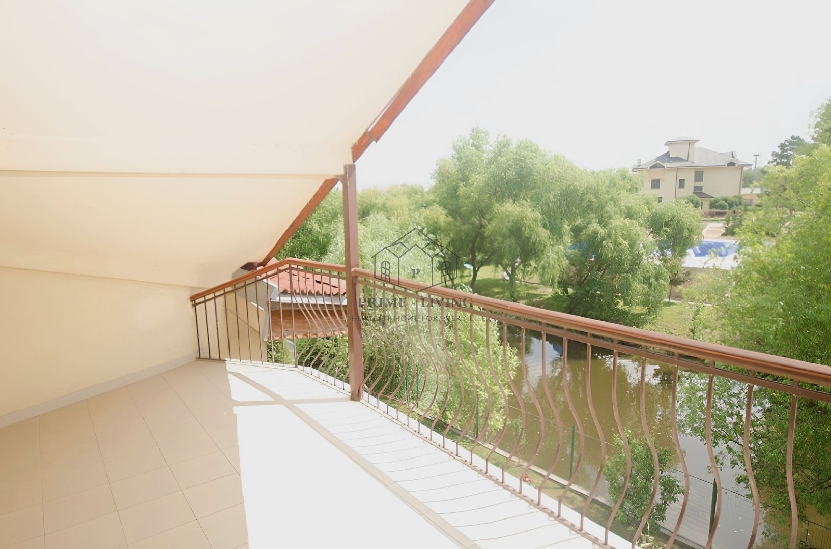 VILA CU 5 DORMITOARE IN COMPLEX REZIDENTIAL - Poză 7