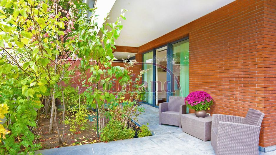 Inchiriere - parter inalt - 4 camere cu terasa - Primaverii - Charles de Gaulle - Poză 4