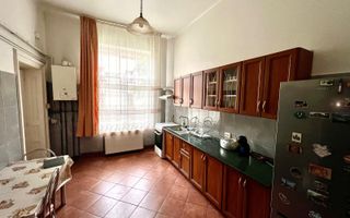 Ap. în Vilă– 4 camere | Ultracentral – Parcul Cișmigiu | Curte comună - Poză 7