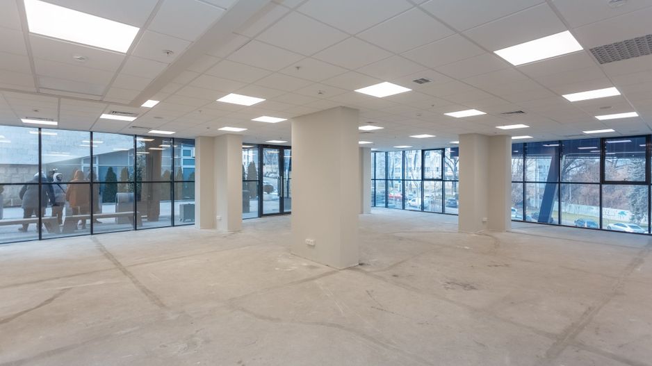Spațiu Comercial. Business Centrul ROYAL TOWER - Poză 6