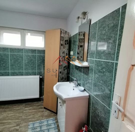 Apartament in vila, 3 camere, centrala termica, liber - Poză 3