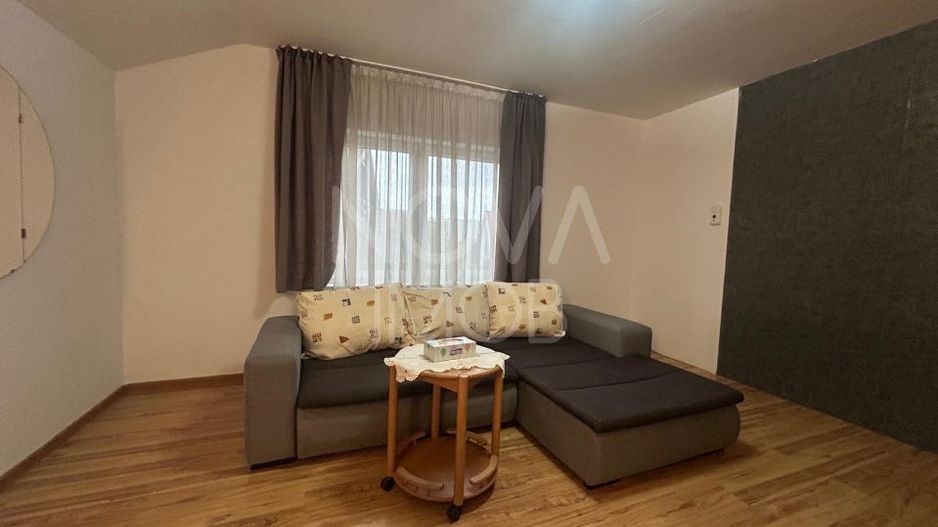 Casa de vanzare 200 mp cu spatiu comercial la parter, strada Lunga - Poză 14