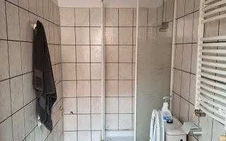 Casa cu 4 camere, zona Central - Poză 17