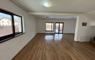 Casă spațioasă de închiriat, 4 camere – Brasov  Cartier Izvor