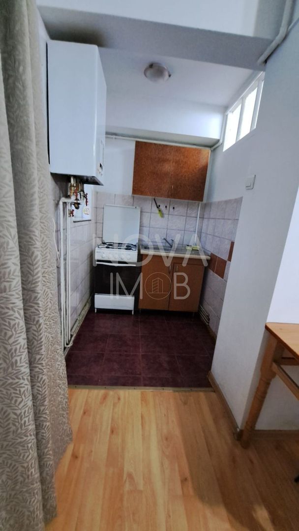 Garsoniera de inchiriat, etaj intermediar, Terezian - Poză 4