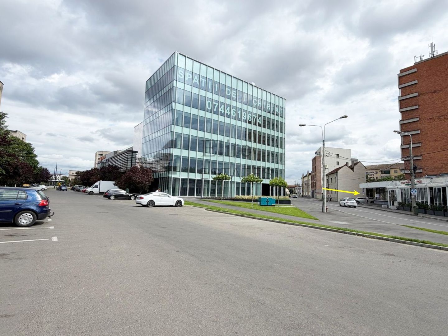 Spatiu comercial 268 mp Piata Cetatii | Vitrina mare | Parcare - Poză 1