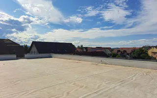 Penthouse 150 mp utili+ terase 200 mp+ 2 parcari subterane +curte 120 mp - Poză 13