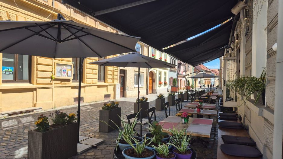 Exclusivitate - Imobil 53 mp,  la 3 minute de P-ta Sfatului, pet friendly - Poză 19