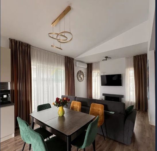 Casă individuală cu 4 camere în cartierul Aerocity, Tunari - Poză 6