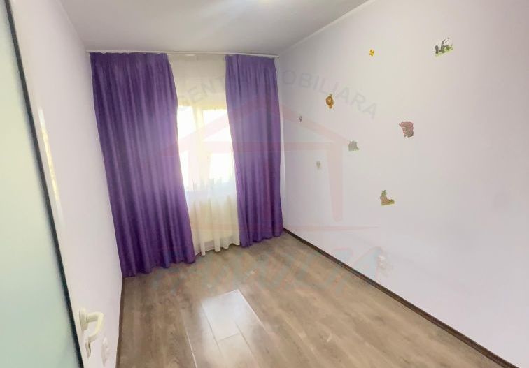 Vanzare apartament 3 camere, Micro 16, 57 mp, 60.000 EURO - Poză 4