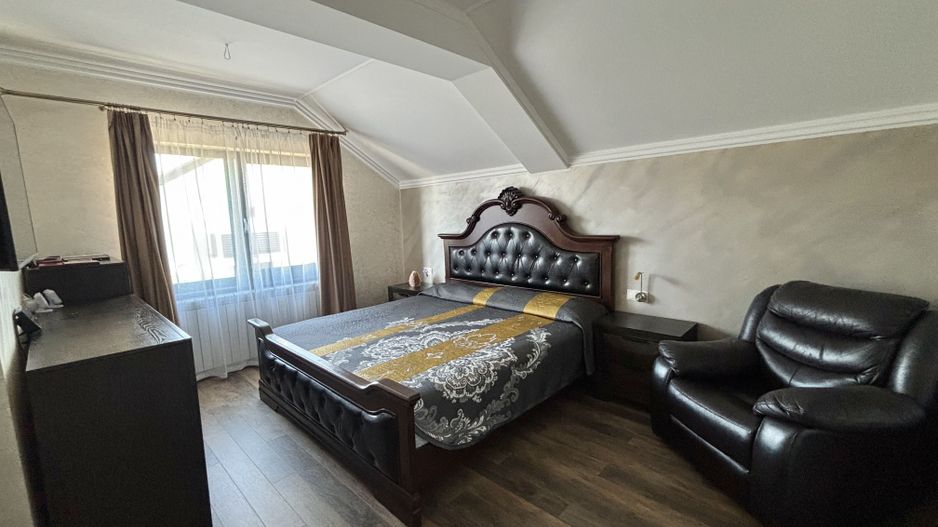 Casa INDIVIDUALA 6 camere, curte superba - zona Brana, Selimbar - Poză 8