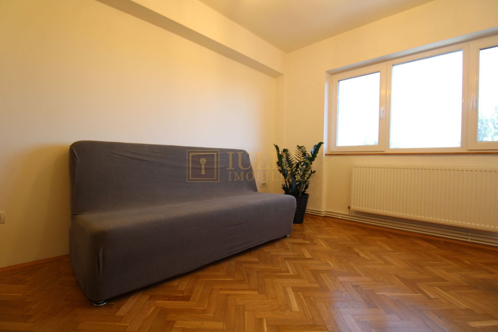 Ultracentral, 4 camere + 2 bai, centrala proprie - Poză 3