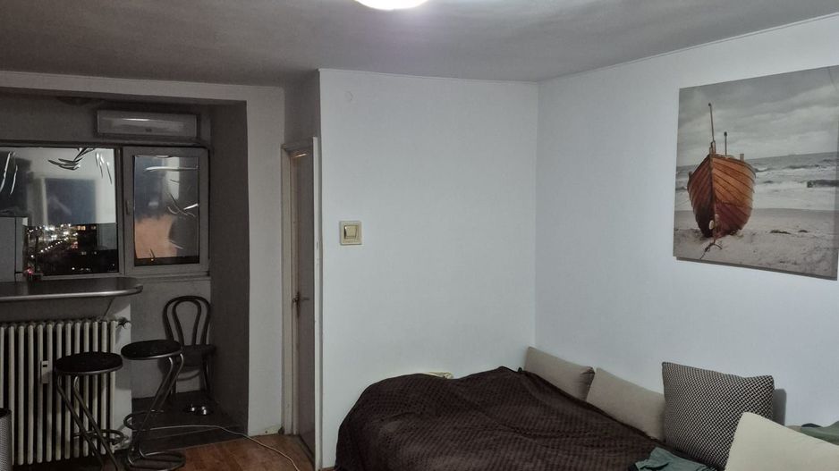 Vanzare Garsonieră decomandată, 29 mp, etaj 9/10 – mobilată, Bd Timisoara - Poză 1