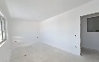 Casa moderna 4 camere 2 bai 2 balcoane si teren 140 mp in Arhitectilor - Poză 13