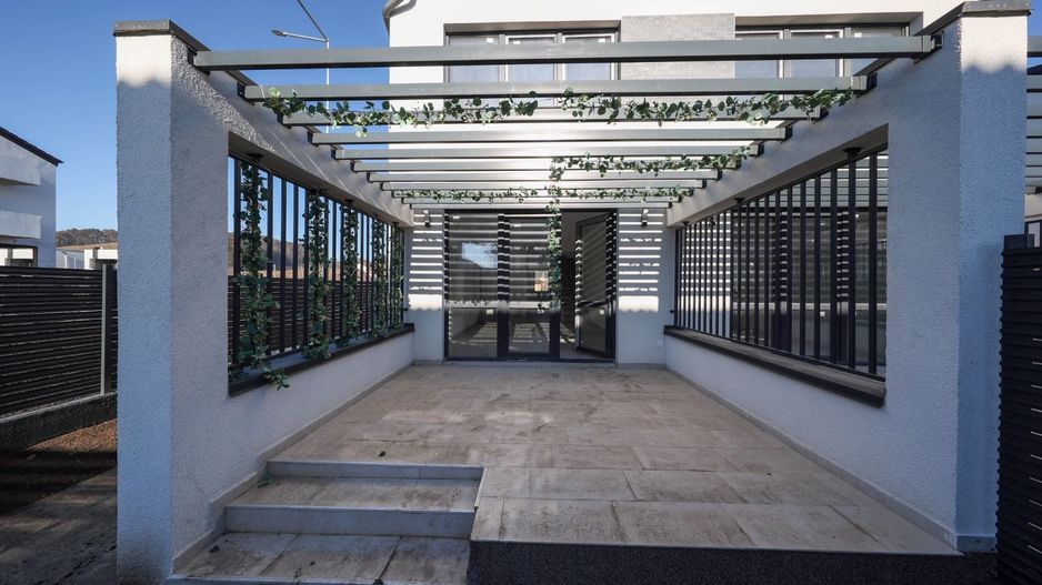 Casă Tip Duplex de Vânzare în Sânpetru | La Poalele Dealului Lempes - Poză 6