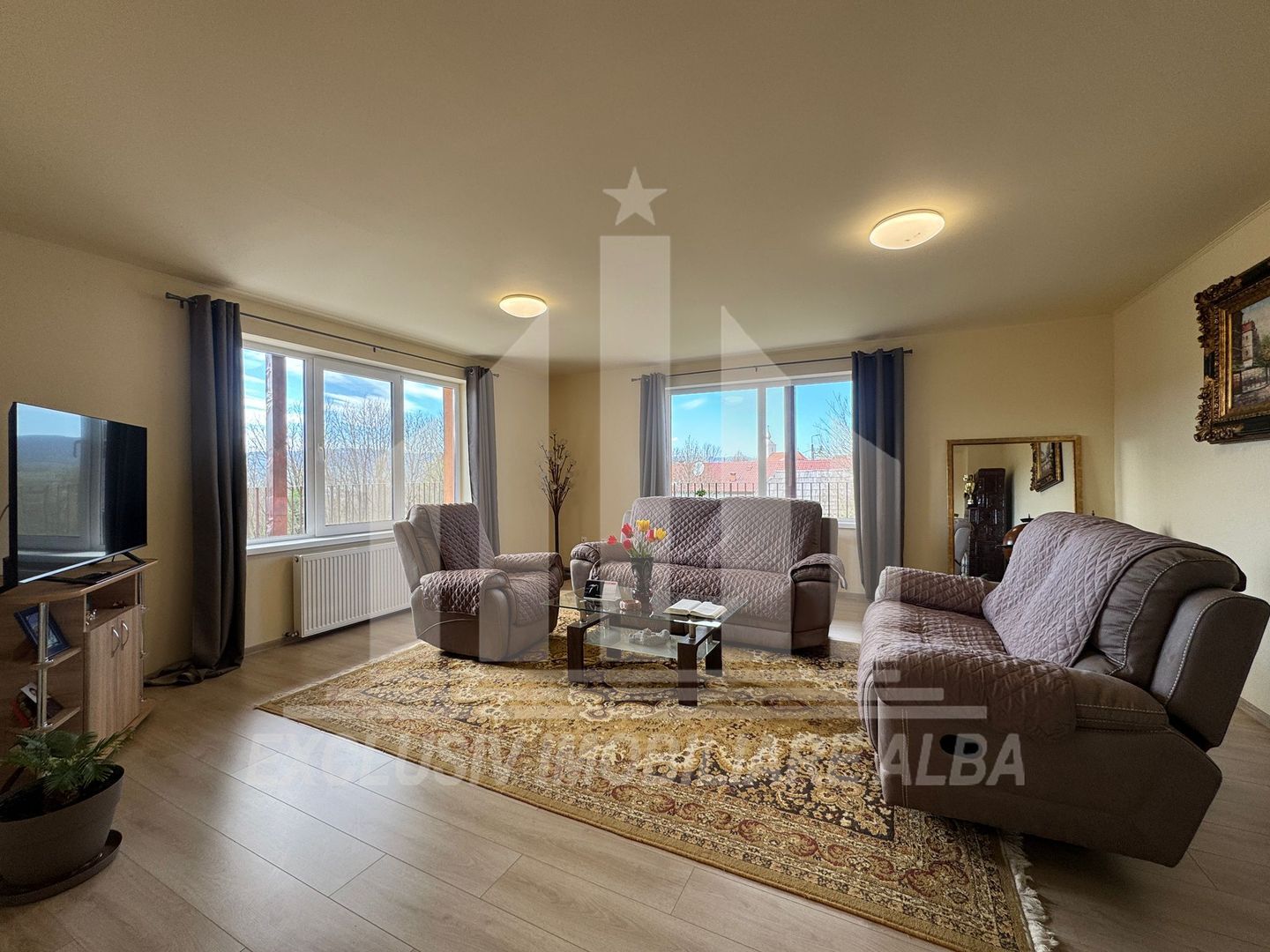 Casa individuala | De vanzare | 200 mp | 8140 mp teren | Oarda de Sus - Poză 2