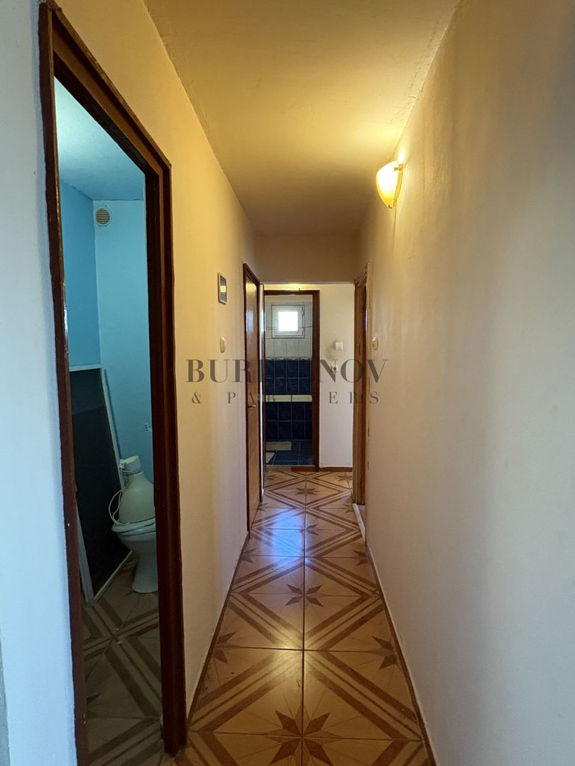 Apartament cu 3 camere - Centrală proprie - Metrou Apărătorii Patriei - Poză 11