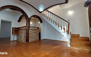 Piata Unirii - Hala Traian I P+M I 4 camere 2 bai I Terasa deschisa - Poză 2