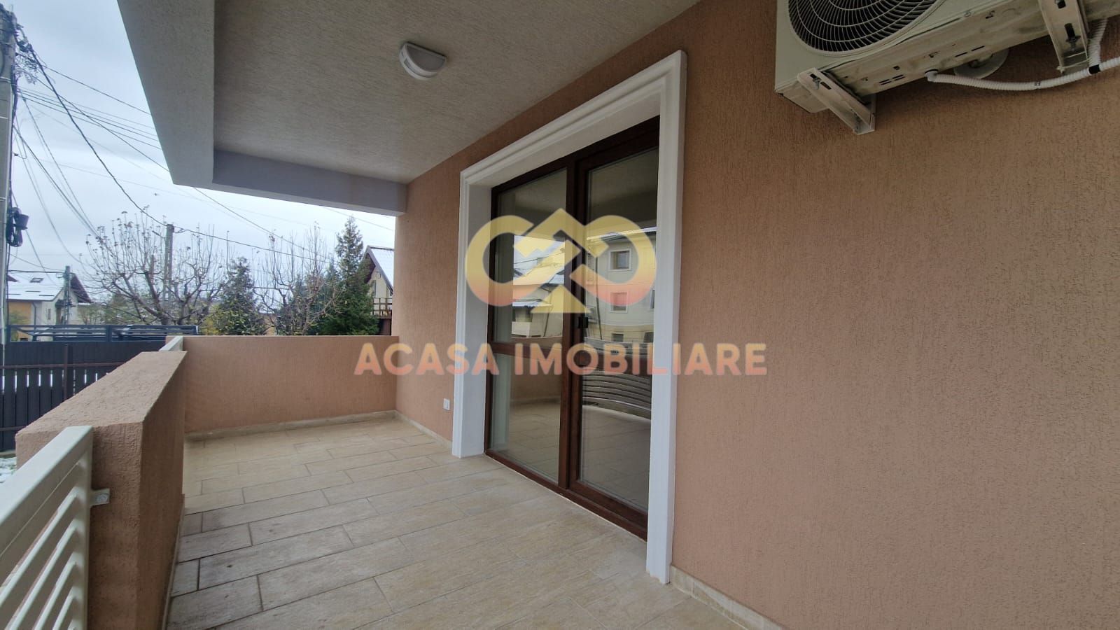 FINALIZAT NOU APARTAMENT 3 CAMERE CU GRADINA - Poză 2