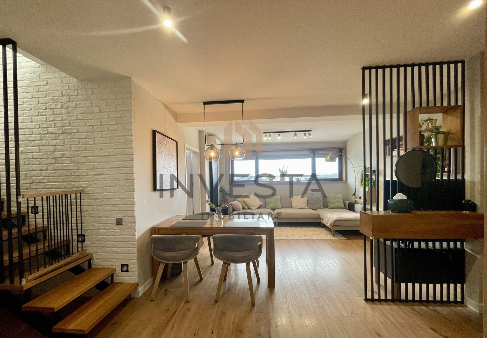 Apartament de 4 camere modern pe doua niveluri, parcare, Buna Ziua - Poză 1