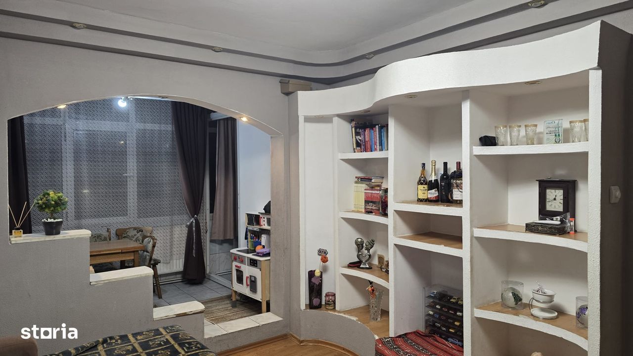 Apartament 2 camere, modificat în 3 camere – Micro 14,et.3 - Poză 3