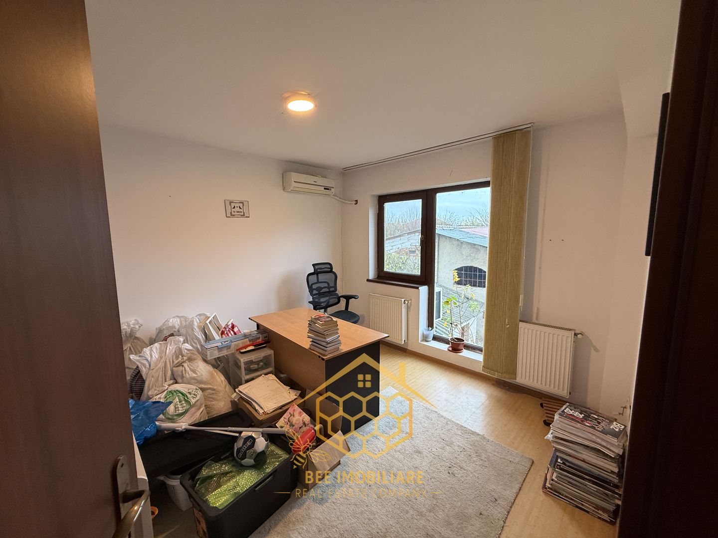 Apartament spatios 3 camere la 10 minute de centru cu loc de parcare - Poză 5