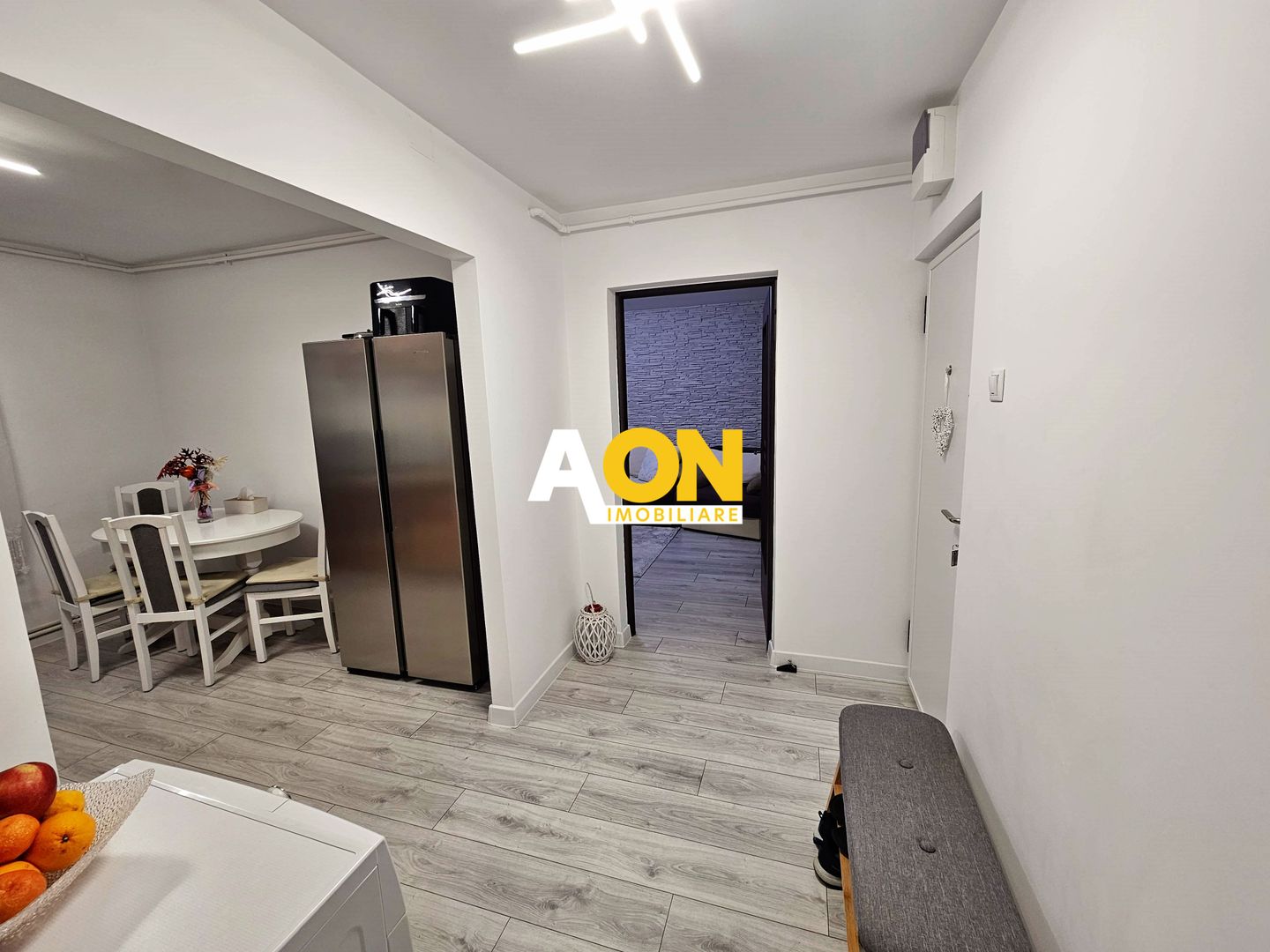 Apartament 2 camere, decomandat, 55 mp utili, mobilat, et. intermediar - Poză 13