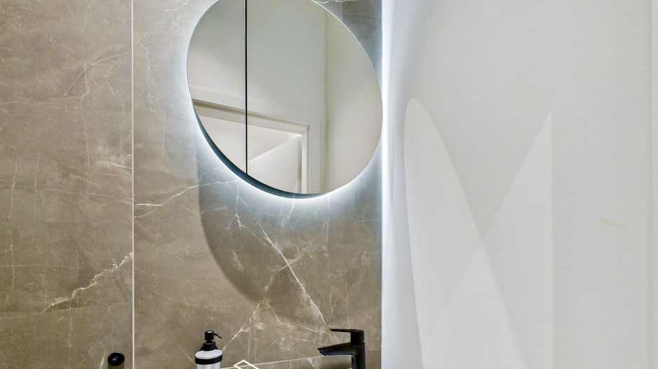 Spațiu comercial de închiriat la City of Mara - Birou/Showroom - Poză 6