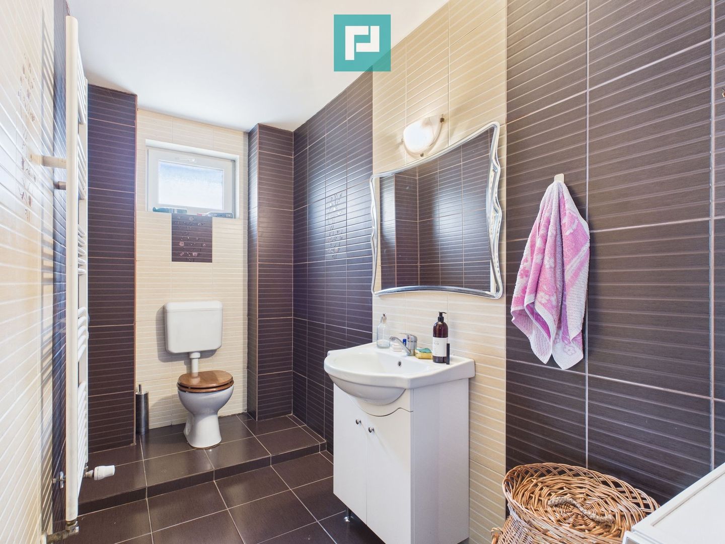 Vilă elegantă cu etaj în Zădăreni - Poză 12