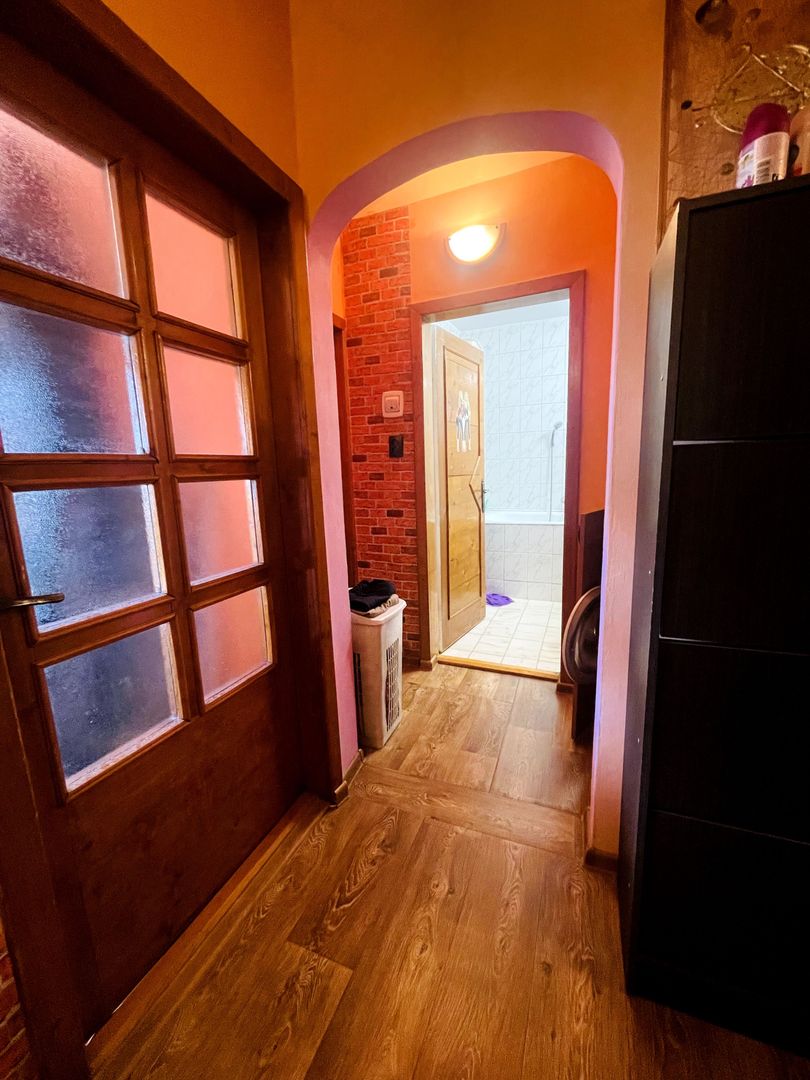 Apartament cu 3 camere – Zona Nufărul, Oradea - Poză 2