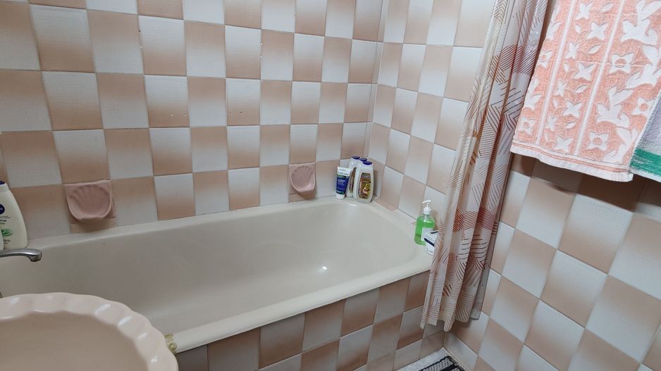 COMISION 0 | 4 camere Superb | Metrou Crangasi | Bloc 1986 - Poză 19
