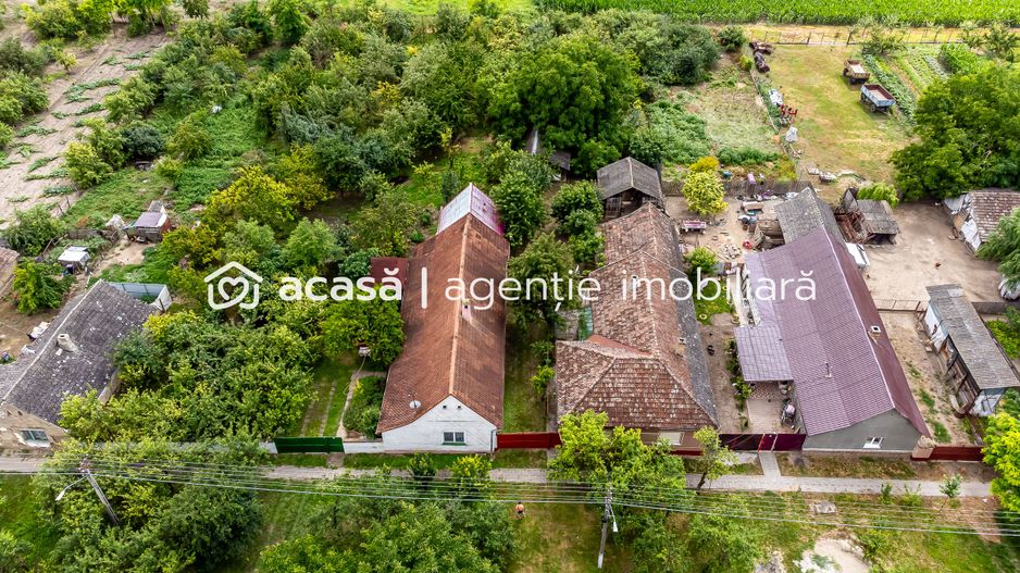 Casă cu 3 camere Peregul Mic - Poză 9