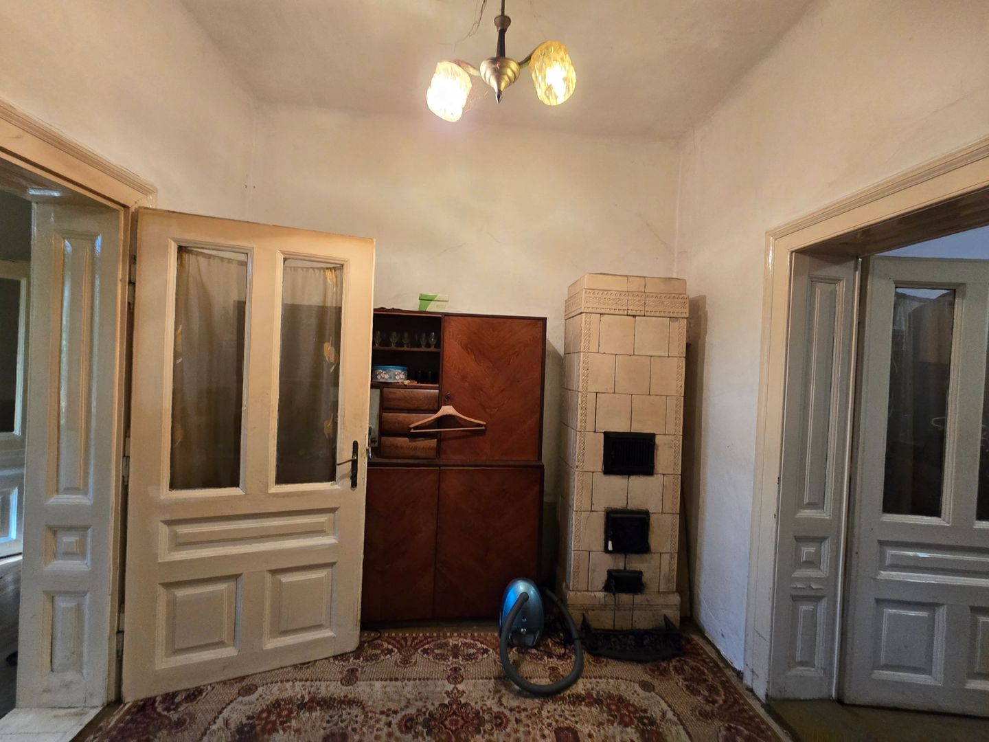 Apartament 4 camere, Zona Cetatii, Curte Comuna, Pivnita mare - Poză 5