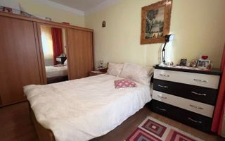 Apartament 3 Camere - Decomandat - Zona de jos - Poză 4
