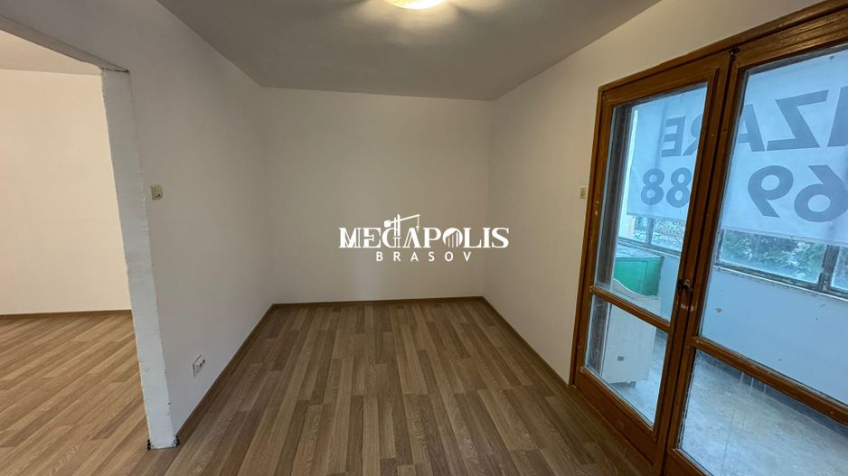 Apartament cu 3 camere Calea Bucuresti - Poză 5