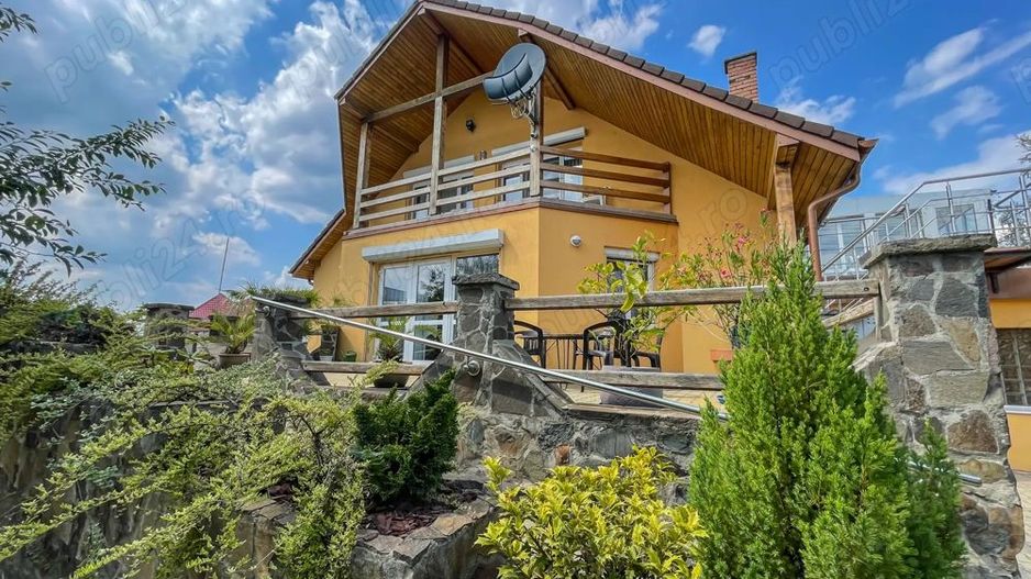 Casă 412 mp teren 1700 mp, zona Bercu Rosu. - Poză 2