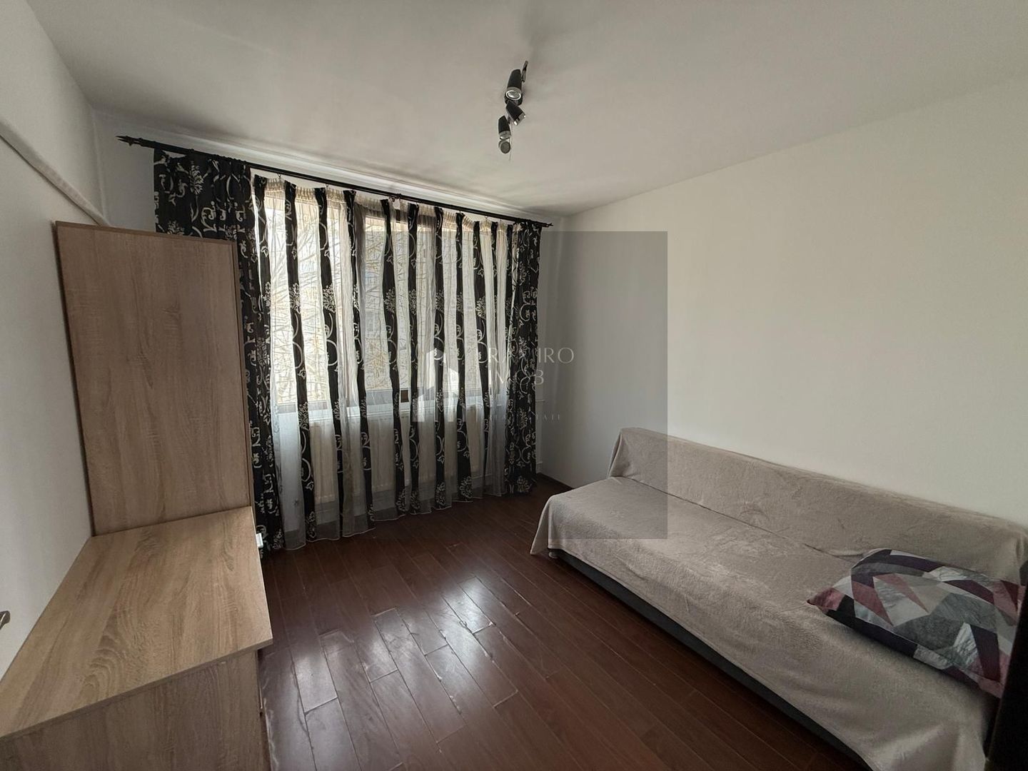 Apartament 3 camere semidecomandat Drumul Taberei - Poză 5