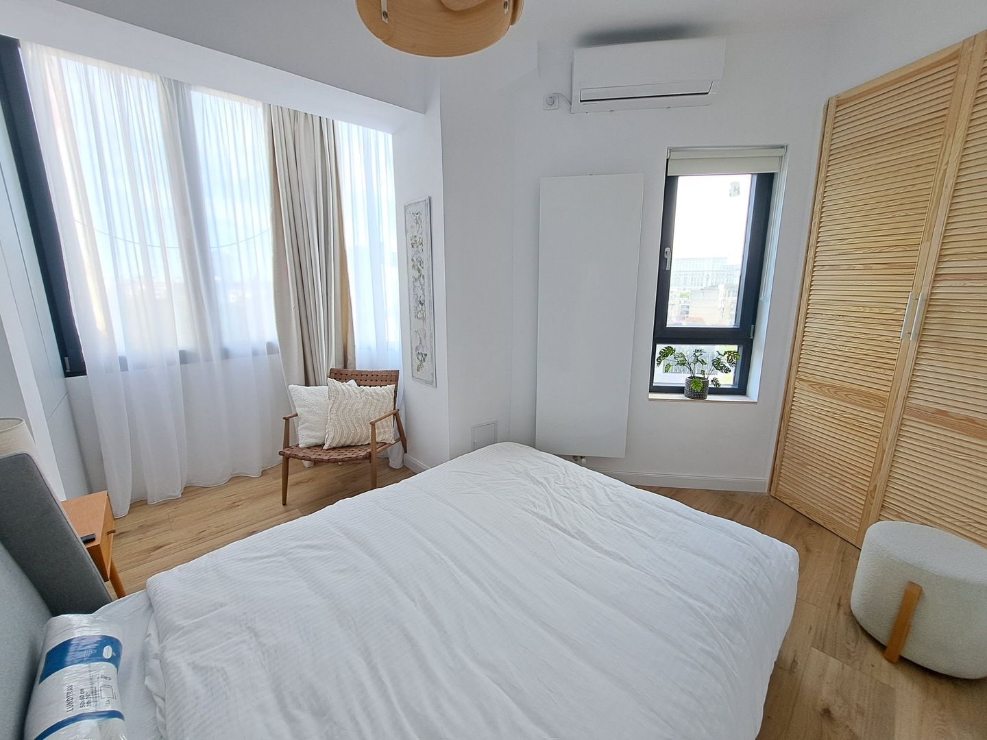 Apartament cu 2 camere + terasa priveliste minunata - parc Cismigiu - Poză 6