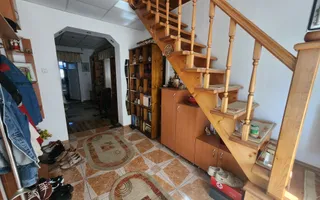 De vanzare casa 5 camere, 655mp teren, zona Cetate - Poză 11