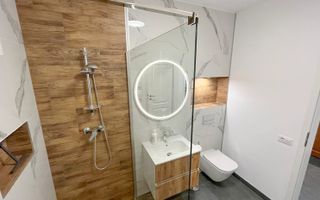 Casa cu 3 camere, curte proprie, renovata complet, Astra - Poză 12