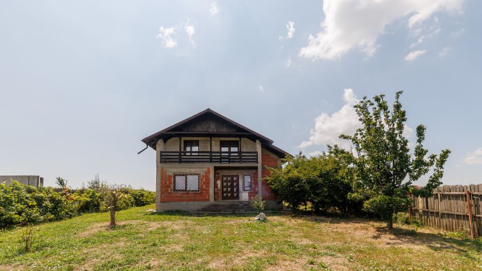 Casa P+M cu 6 camere si teren de 705 mp | Pitesti – Strada Zborului - Poză 1
