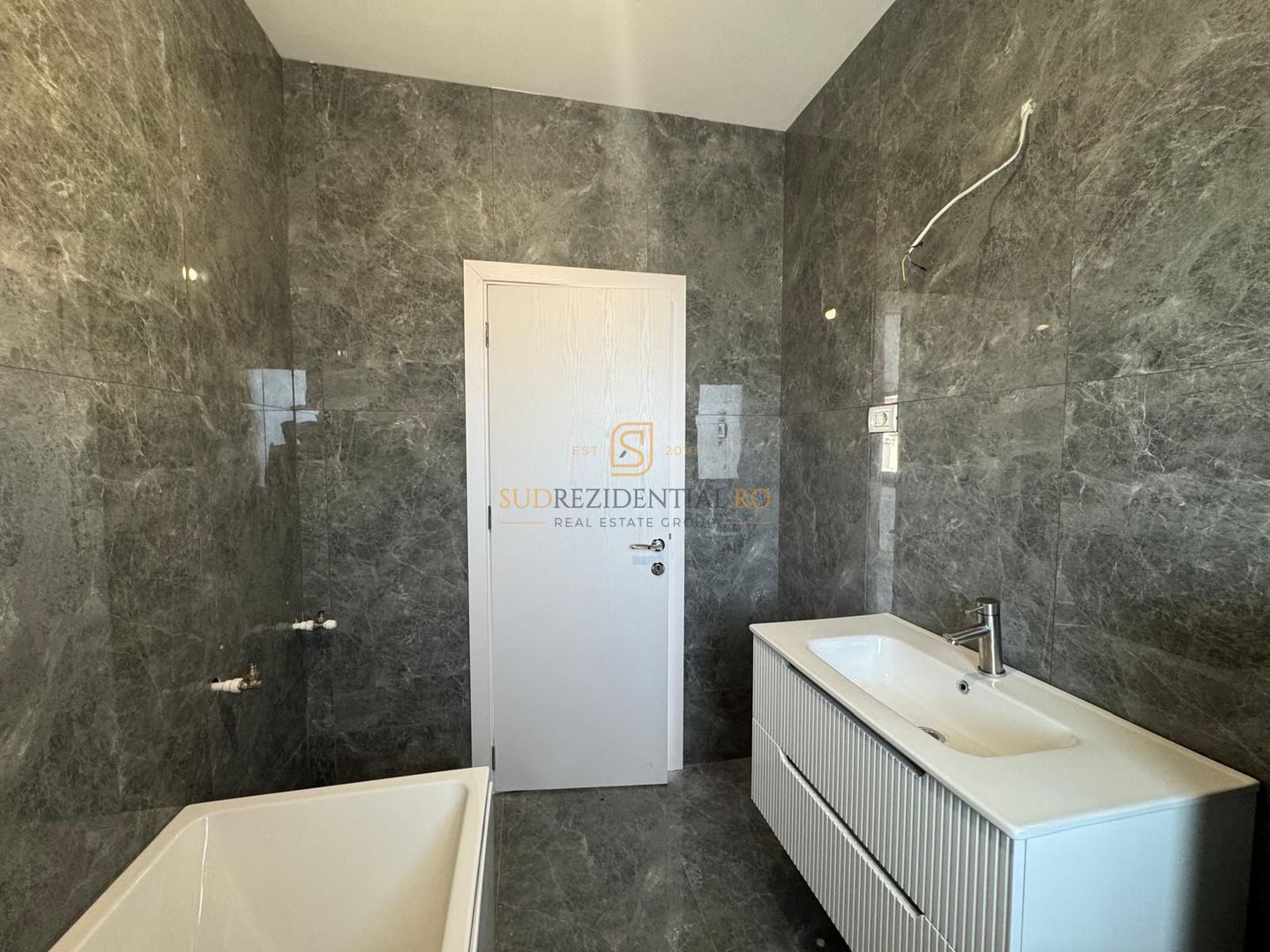 Vila Tip Duplex, mutare imediată, teren 209 mp, comision zero. - Poză 25